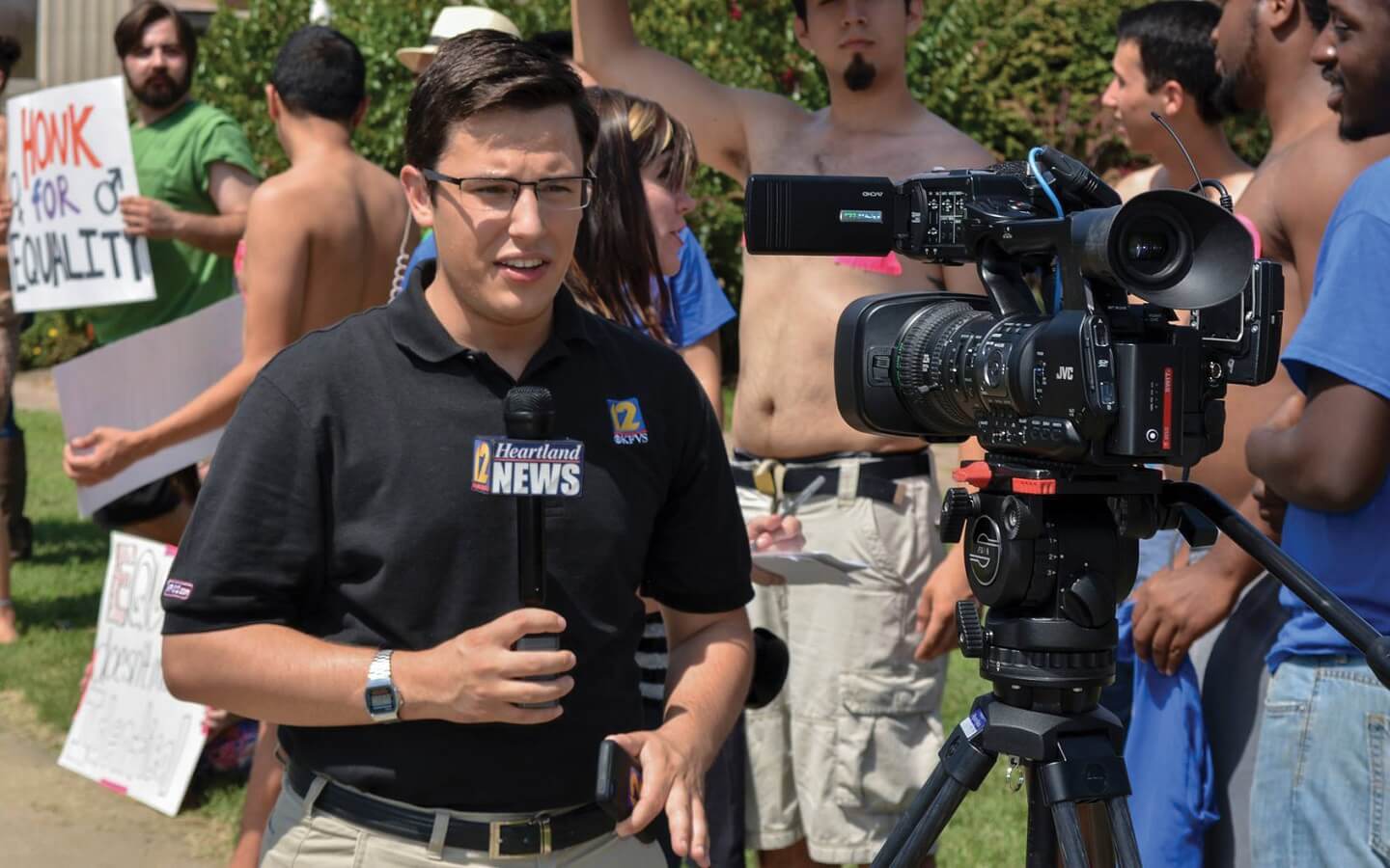 “I have my Roosevelt journalism professors to thank for preparing me well for this experience,” says Giacomo Luca, an award-winning journalist who is currently reporting for CBS/Fox affiliate KFVS-TV in Cape Girardeau, Mo.