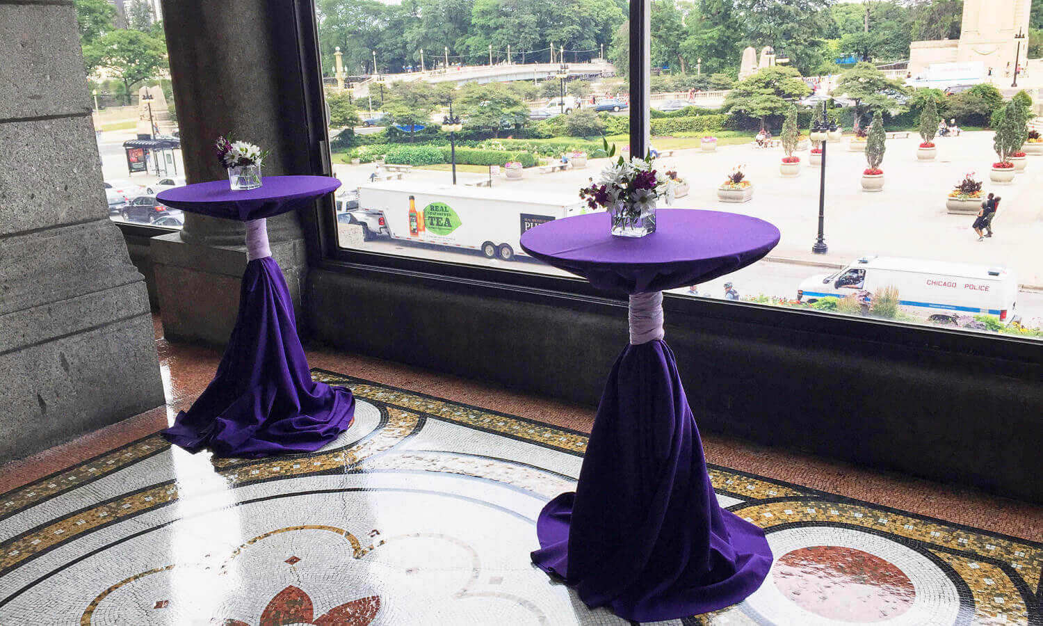 Reception table set-up example in the Fainman Lounge